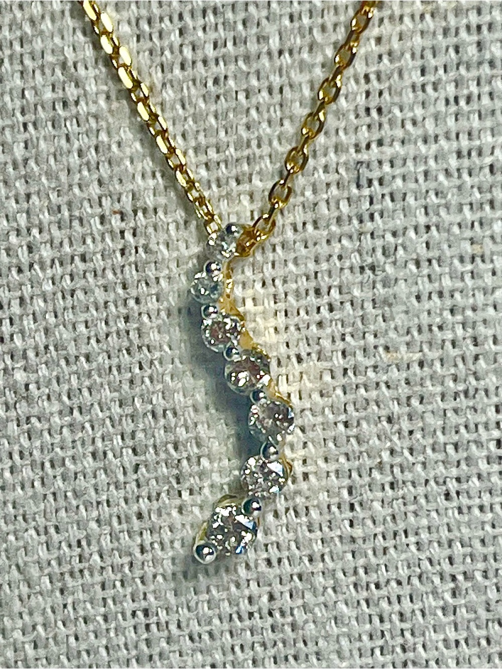 14k Solid Gold Genuine Diamond Journey Pendant 18” Necklace - Picture 2 of 9